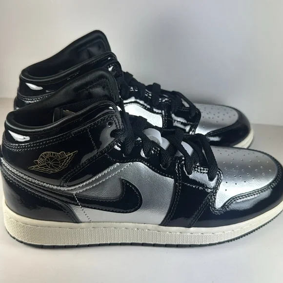 Nike Air Jordan 1 Mid Black Metallic Silver Gold Big Kid’s Size 6.5 Sneakers